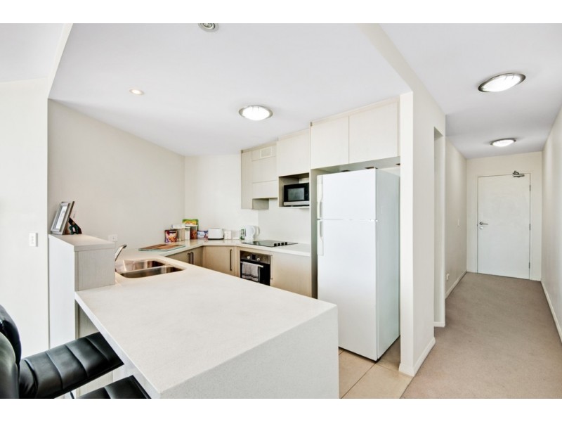 302/14 Oxley Avenue, Woody Point QLD 4019