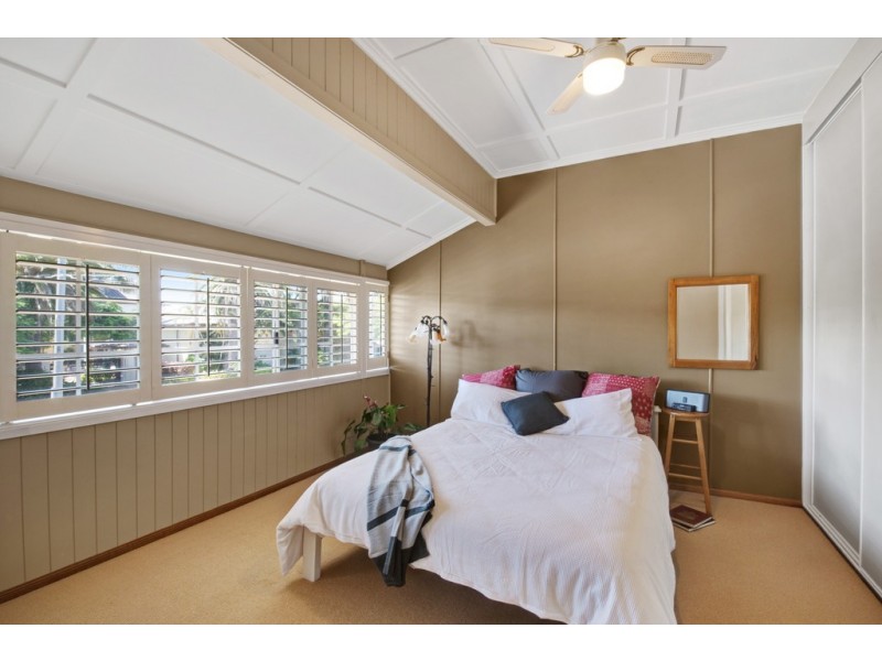 97 Prince Edward Parade, Scarborough QLD 4020