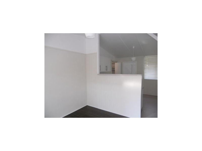 1/68 Deans Street, Margate QLD 4019