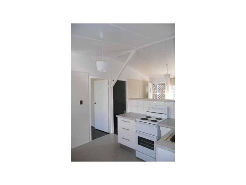 1/68 Deans Street, Margate QLD 4019