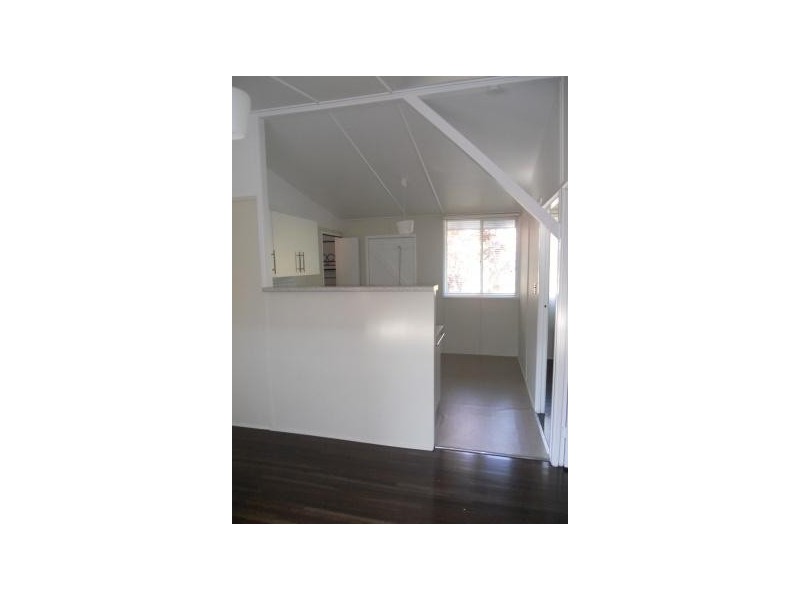 1/68 Deans Street, Margate QLD 4019