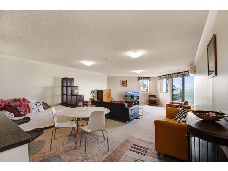 8/69 Marine Parade, Redcliffe QLD 4020