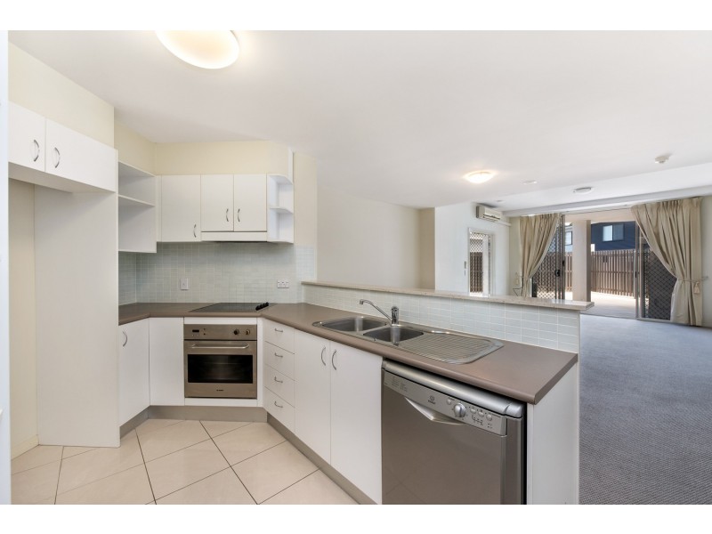 7/76 John Street, Redcliffe QLD 4020