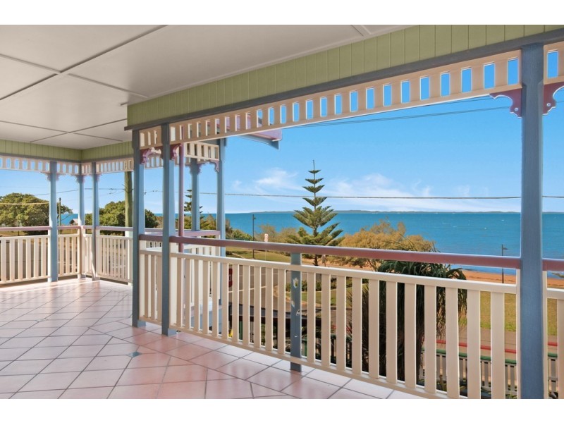 125 Flinders Parade, Scarborough QLD 4020