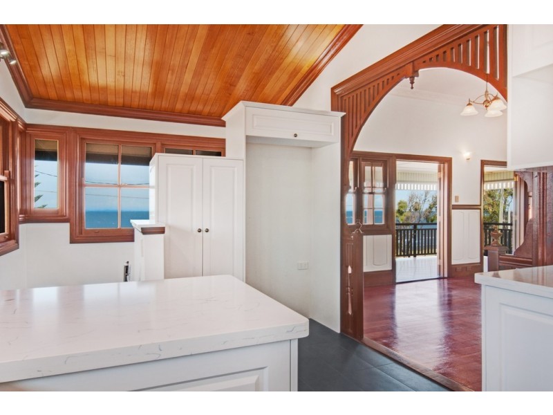 125 Flinders Parade, Scarborough QLD 4020