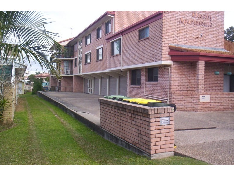 2/9 Ellen Street, Woody Point QLD 4019