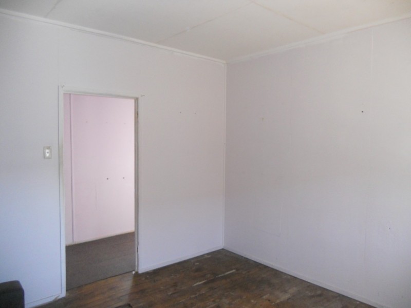 23 Lilla St, Woody Point QLD 4019