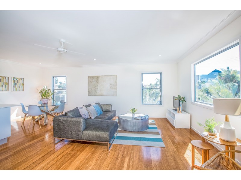 10/133 Prince Edward Parade, Scarborough QLD 4020