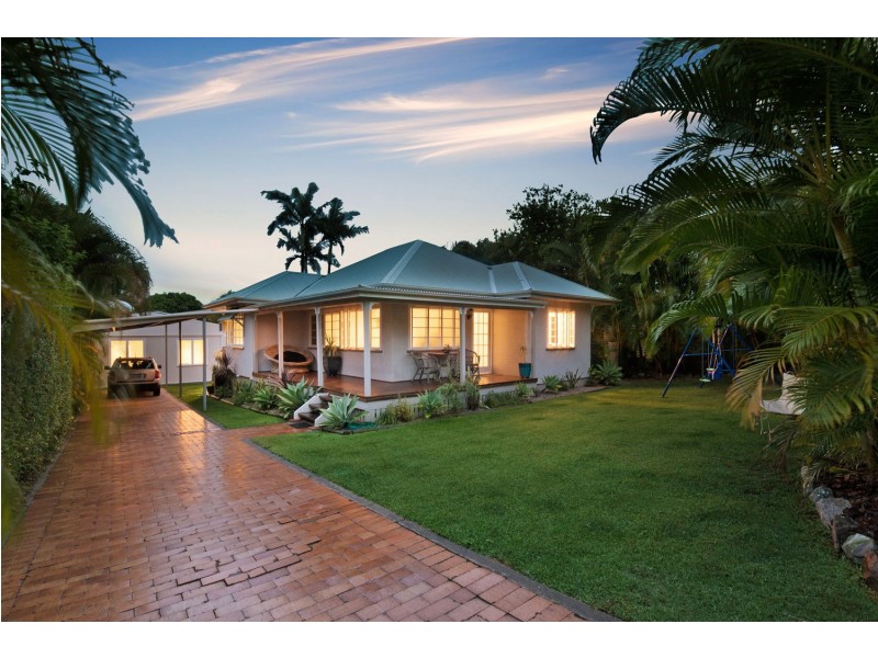 15 Lucas Street, Scarborough QLD 4020