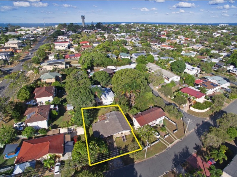 3 Pownall Crescent, Margate QLD 4019