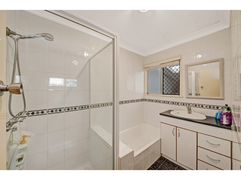 3 Pownall Crescent, Margate QLD 4019