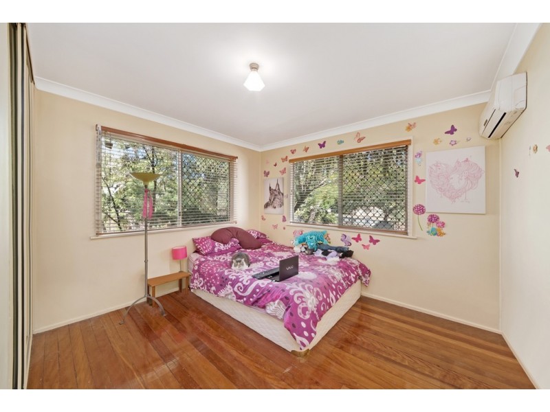 3 Pownall Crescent, Margate QLD 4019