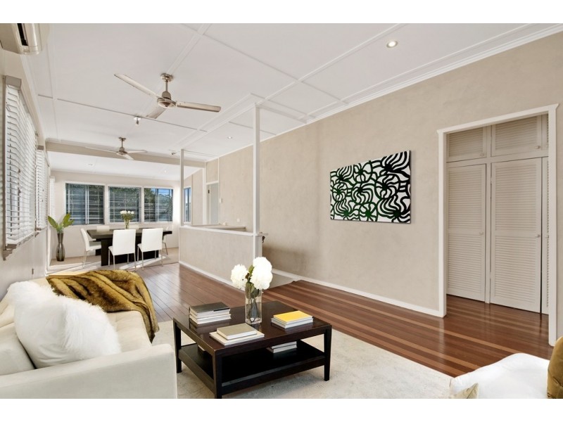 28 Donald Street, Woody Point QLD 4019