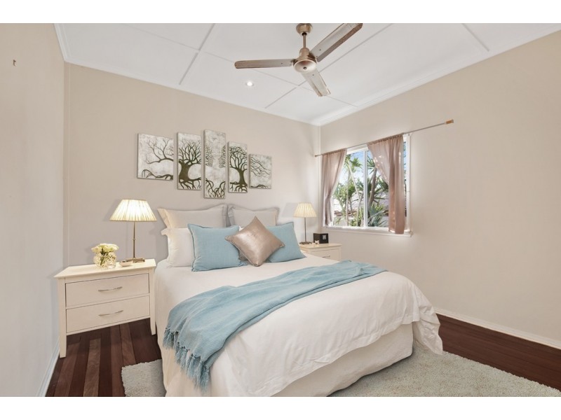 28 Donald Street, Woody Point QLD 4019