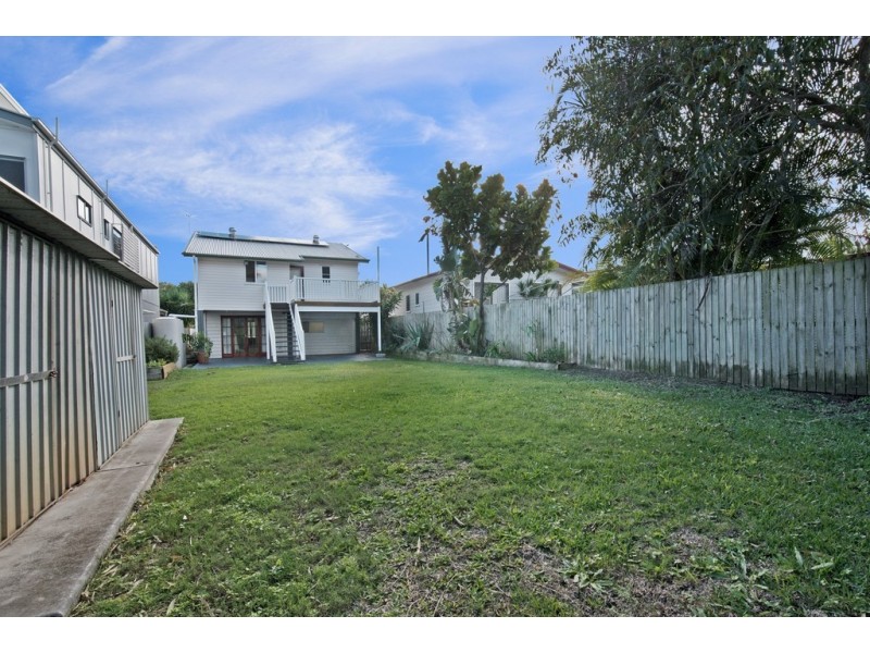 28 Donald Street, Woody Point QLD 4019