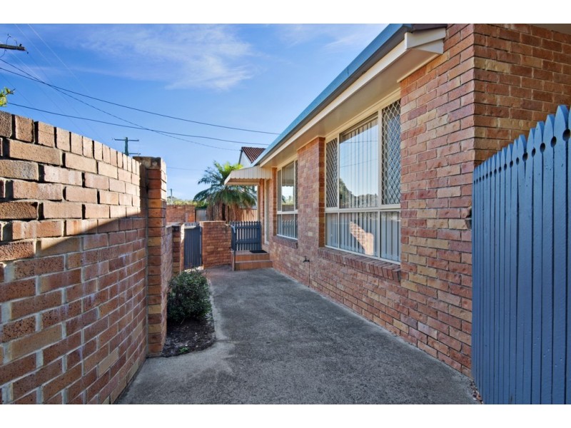 1/34 Caroline Street, Woody Point QLD 4019