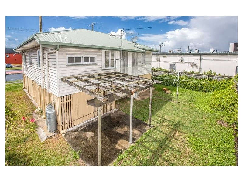 11 Elizabeth Avenue, Clontarf QLD 4019