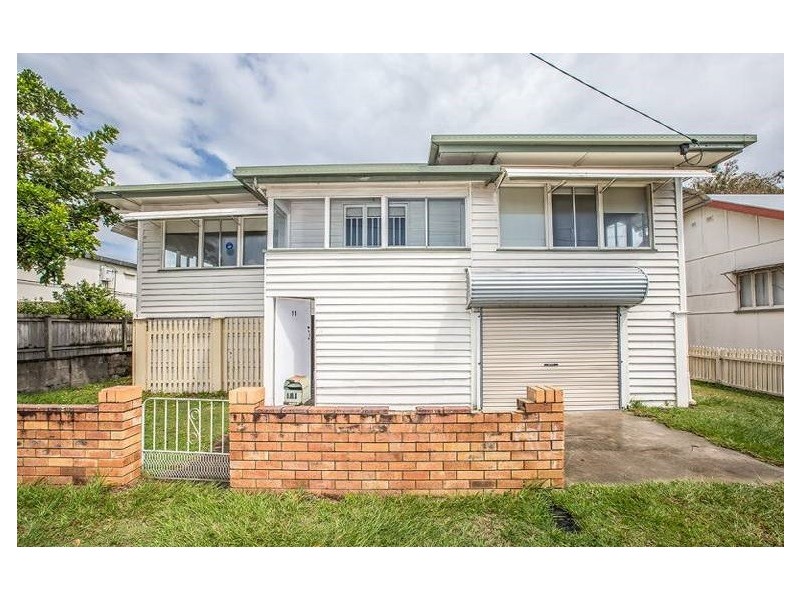 11 Elizabeth Avenue, Clontarf QLD 4019