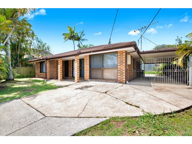 5 Ashmole Road, Redcliffe QLD 4020