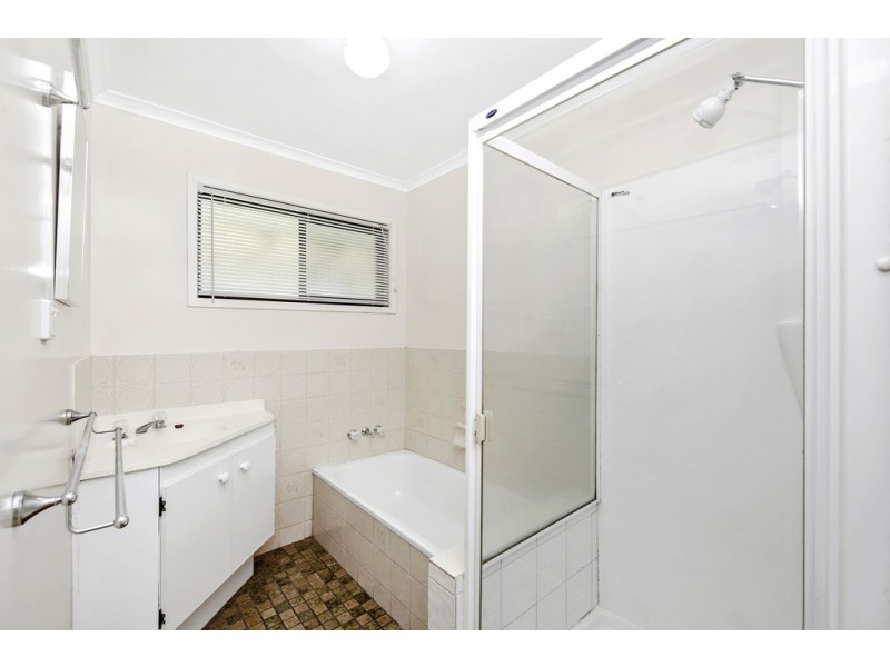 5 Ashmole Road, Redcliffe QLD 4020