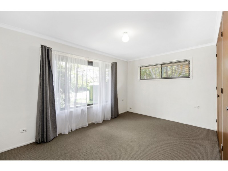 5 Ashmole Road, Redcliffe QLD 4020