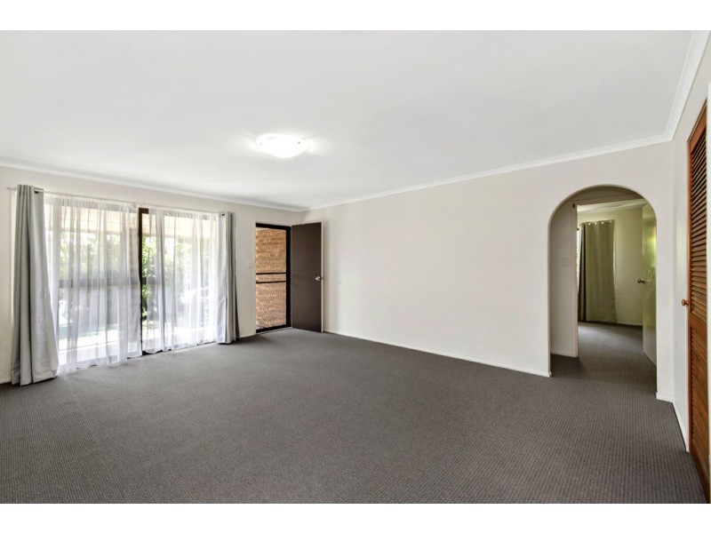 5 Ashmole Road, Redcliffe QLD 4020