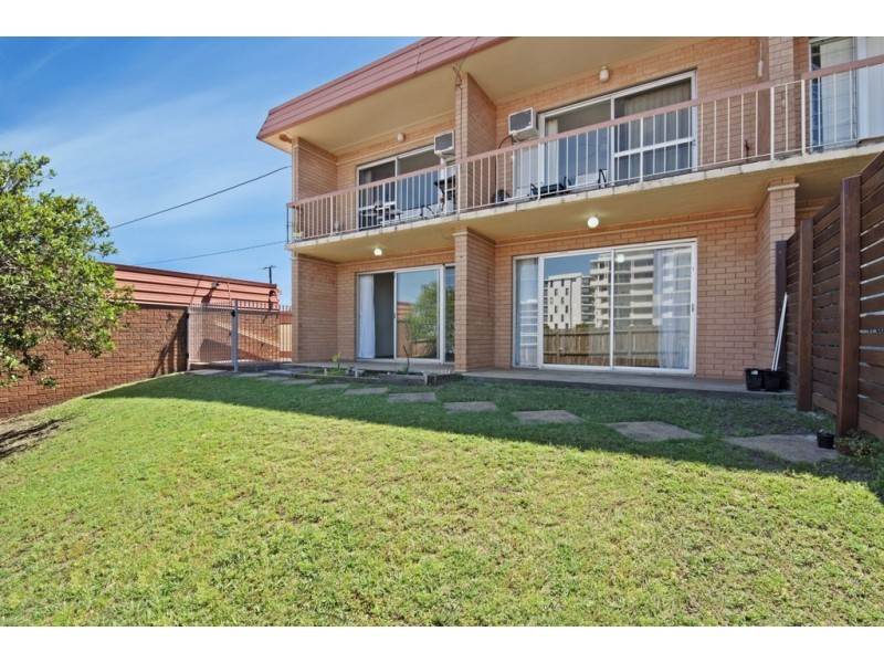 1/10 Kate Street, Woody Point QLD 4019