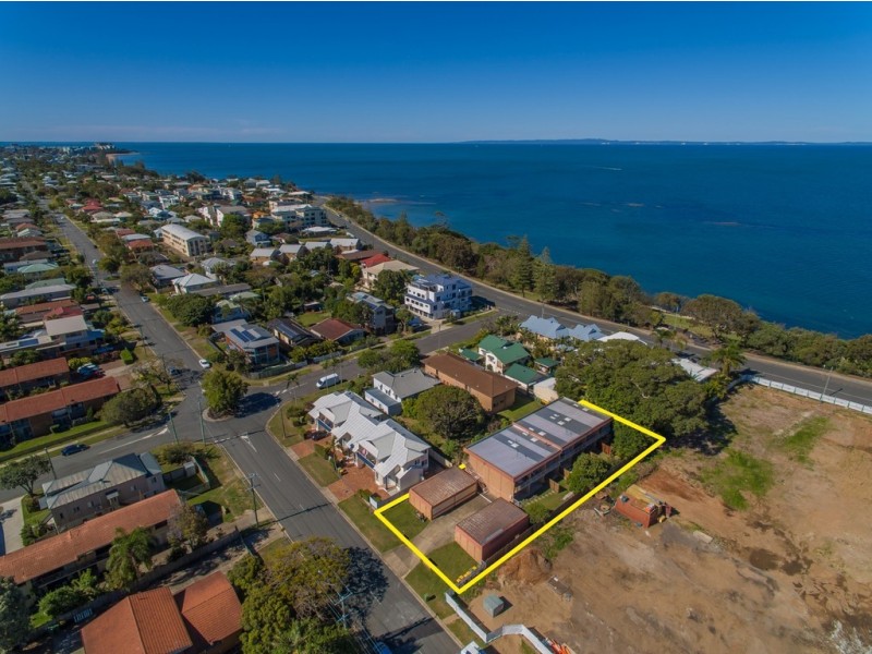 1/10 Kate Street, Woody Point QLD 4019