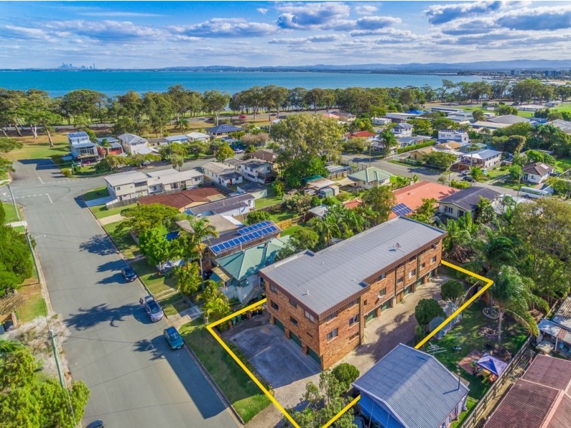 1/35 Hawthorne Street, Woody Point QLD 4019