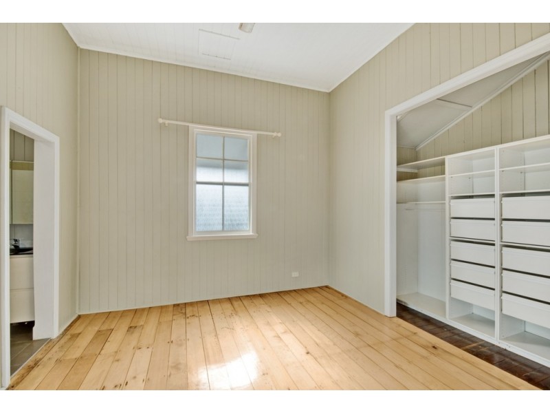 227 King Street, Clontarf QLD 4019