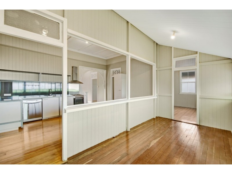 227 King Street, Clontarf QLD 4019