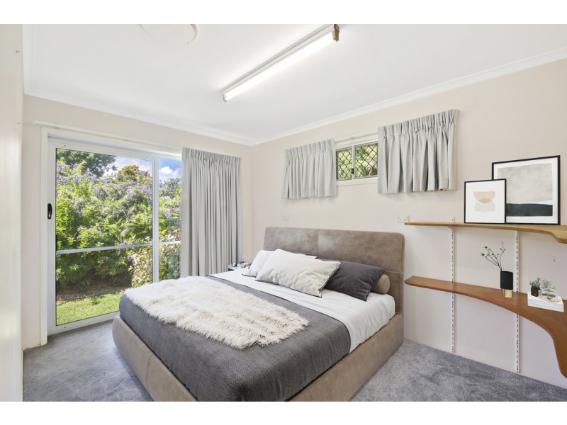 17 Wharf Street, Woody Point QLD 4019