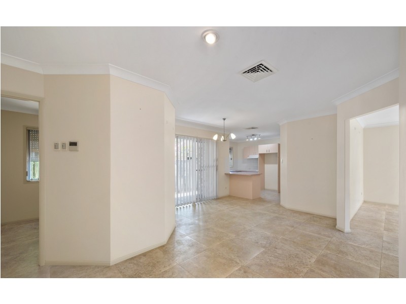 2/22 Georgina Street, Woody Point QLD 4019