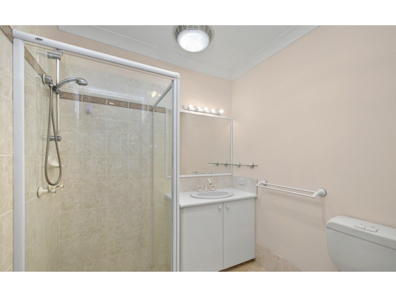 2/22 Georgina Street, Woody Point QLD 4019