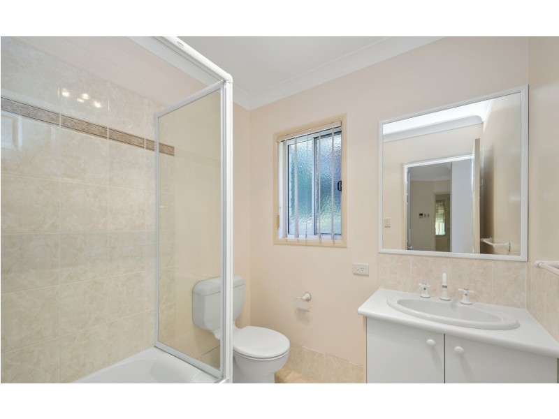 2/22 Georgina Street, Woody Point QLD 4019