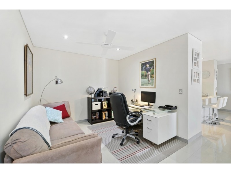 40/17 Marine Parade, Redcliffe QLD 4020