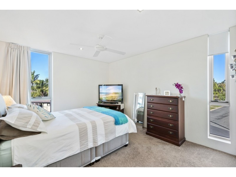 40/17 Marine Parade, Redcliffe QLD 4020