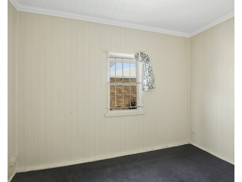7 Esplanade, Deception Bay QLD 4508