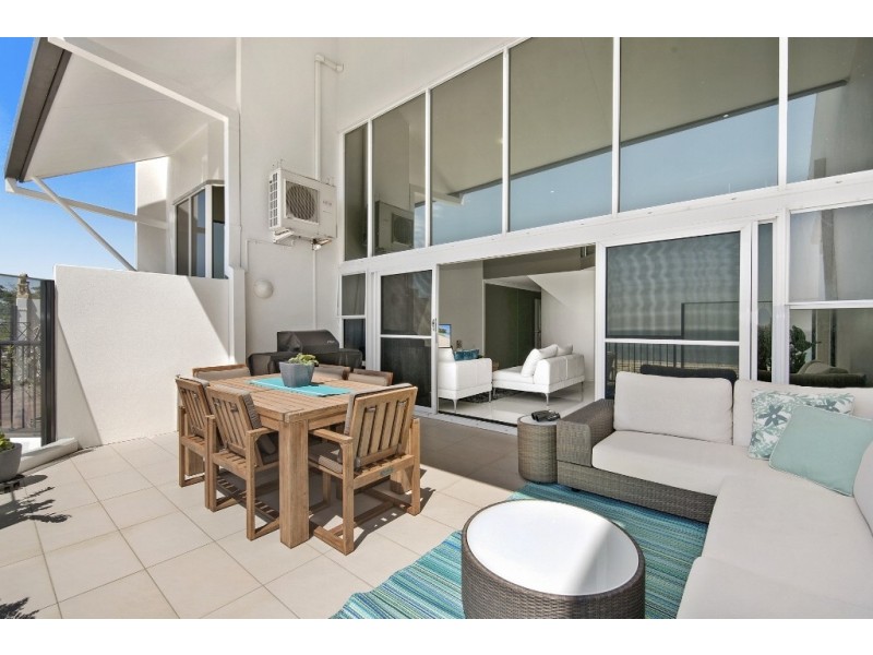 29/94-98 Prince Edward Parade, Redcliffe QLD 4020