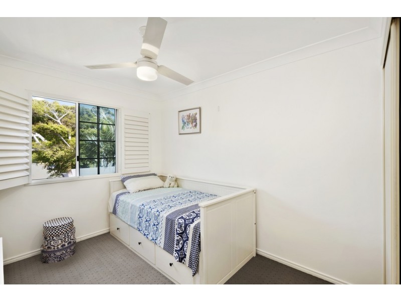 29/94-98 Prince Edward Parade, Redcliffe QLD 4020