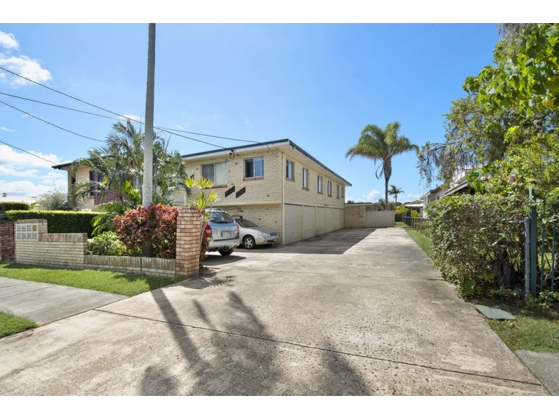 2/32 Georgina Street, Woody Point QLD 4019
