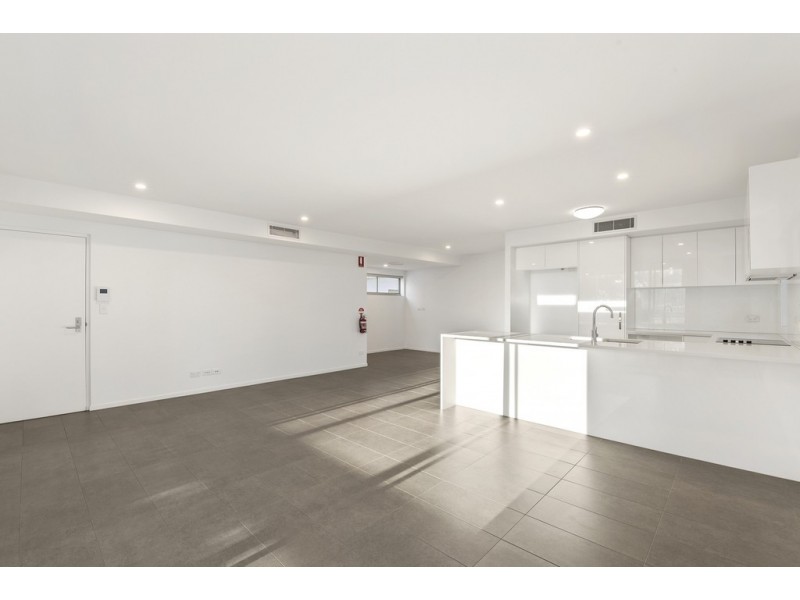 1/52 Oxley Avenue, Woody Point QLD 4019