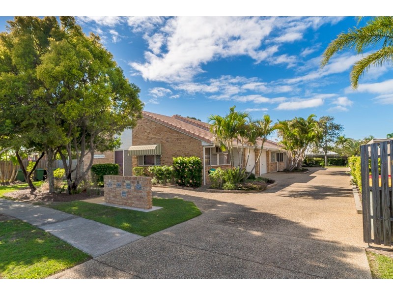 2/10 Wattle Road, Rothwell QLD 4022