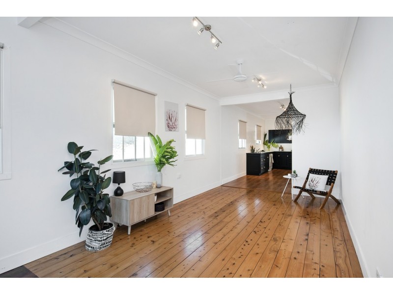 15 Westbrook Street, Woody Point QLD 4019