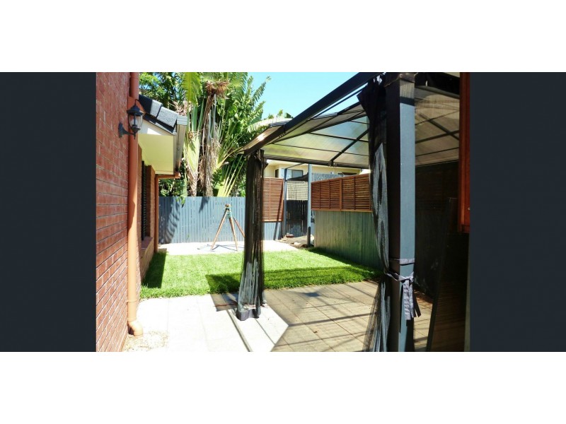 1 Brighton Street, Woody Point QLD 4019