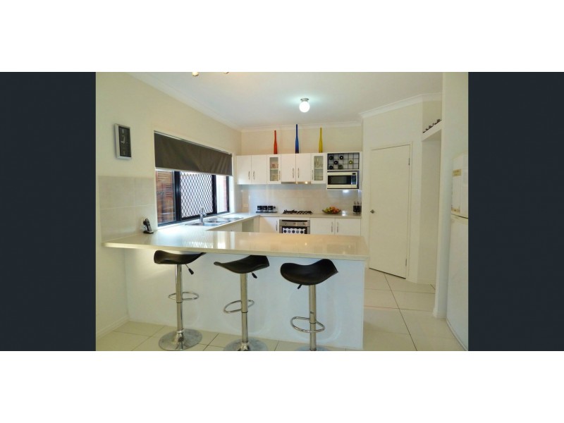 1 Brighton Street, Woody Point QLD 4019