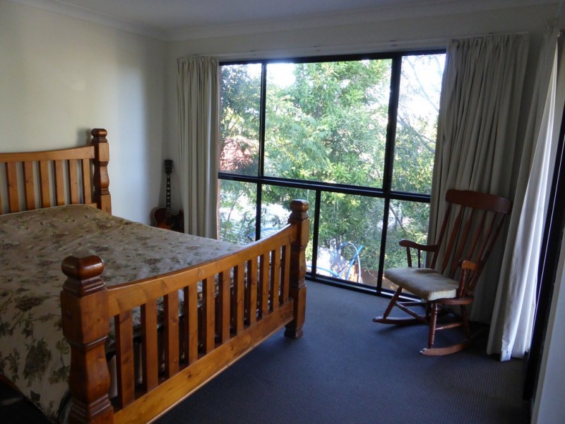 1 Brighton Street, Woody Point QLD 4019