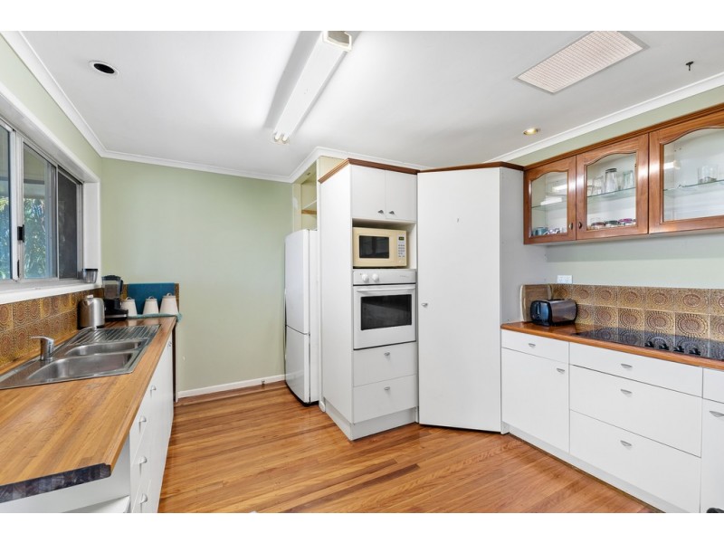 4 Windsor Street, Margate QLD 4019