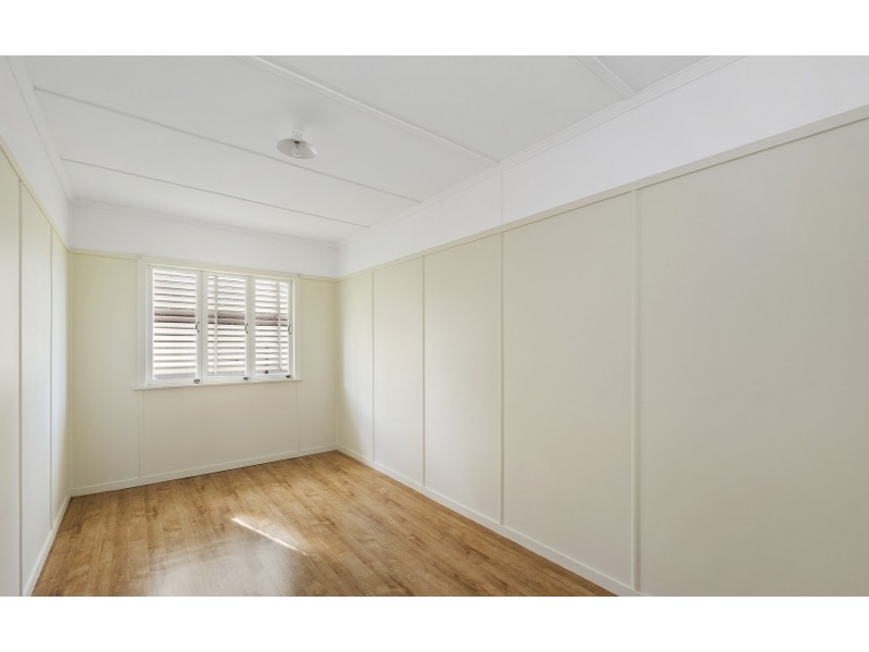 11 Speight Street, Brighton QLD 4017