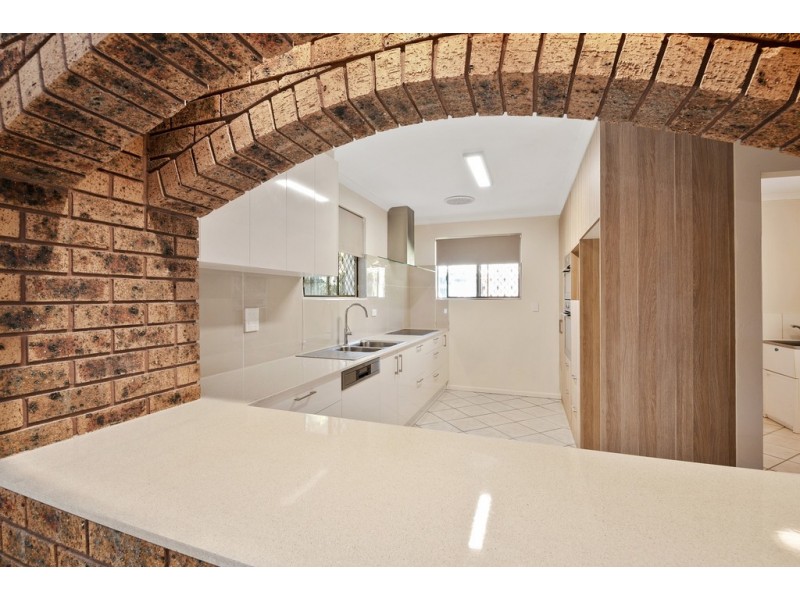 5 Collett Court, Kippa-ring QLD 4021